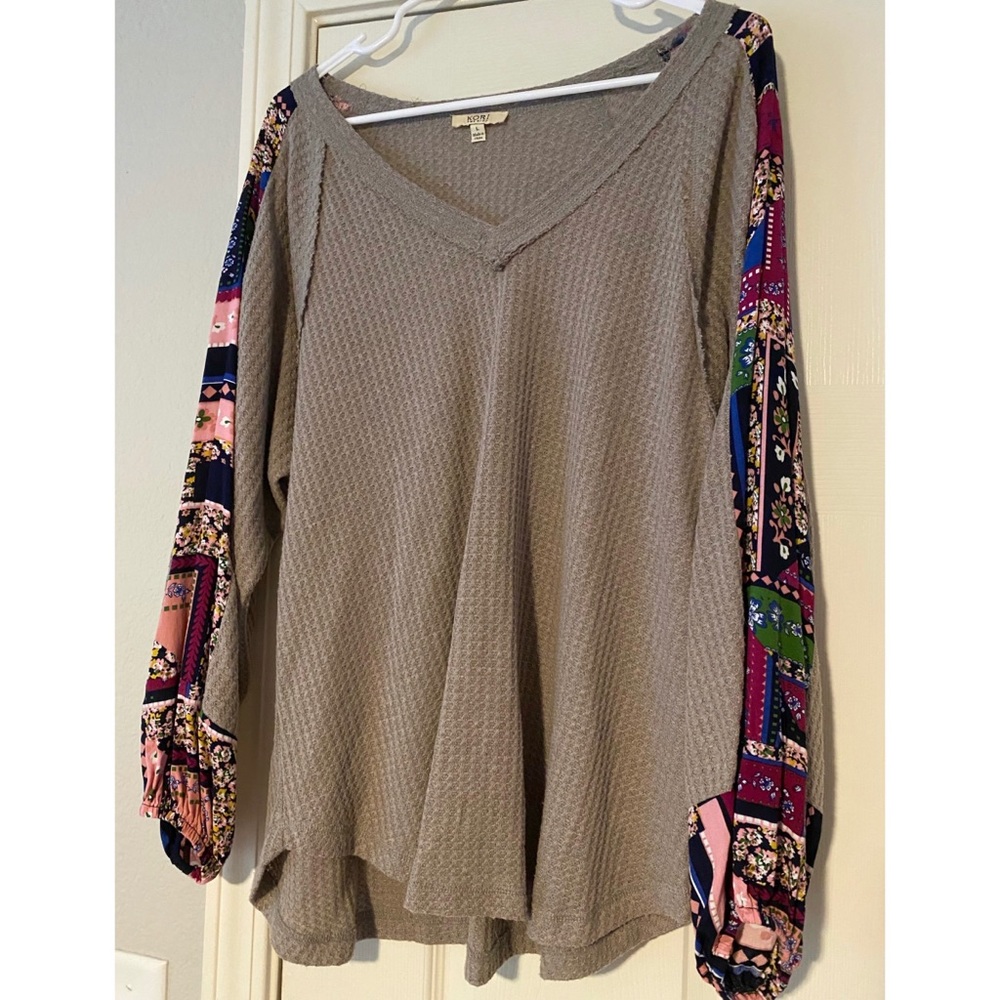 Brown and floral boutique top